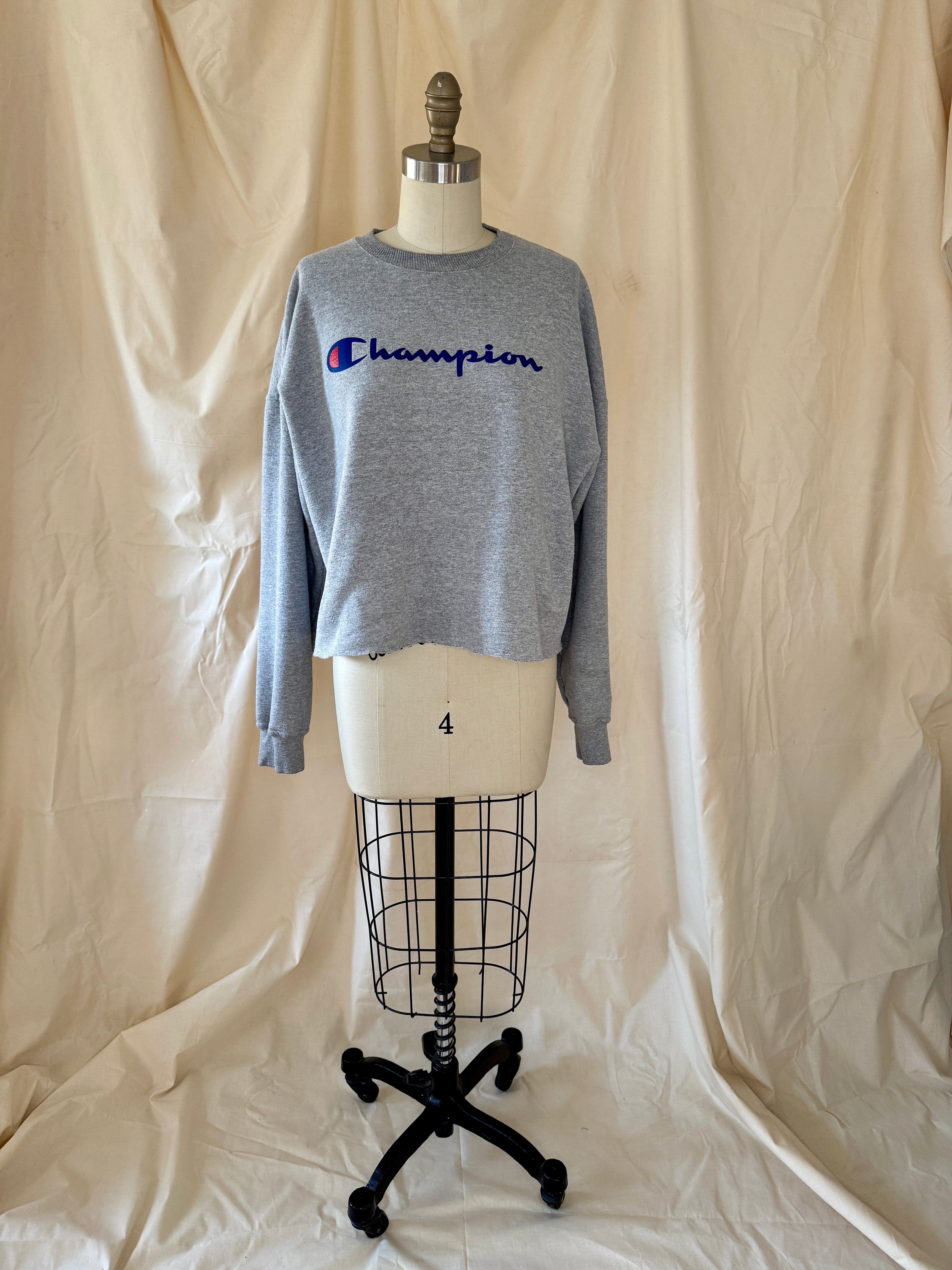 Cropped Champion Sweatshirt