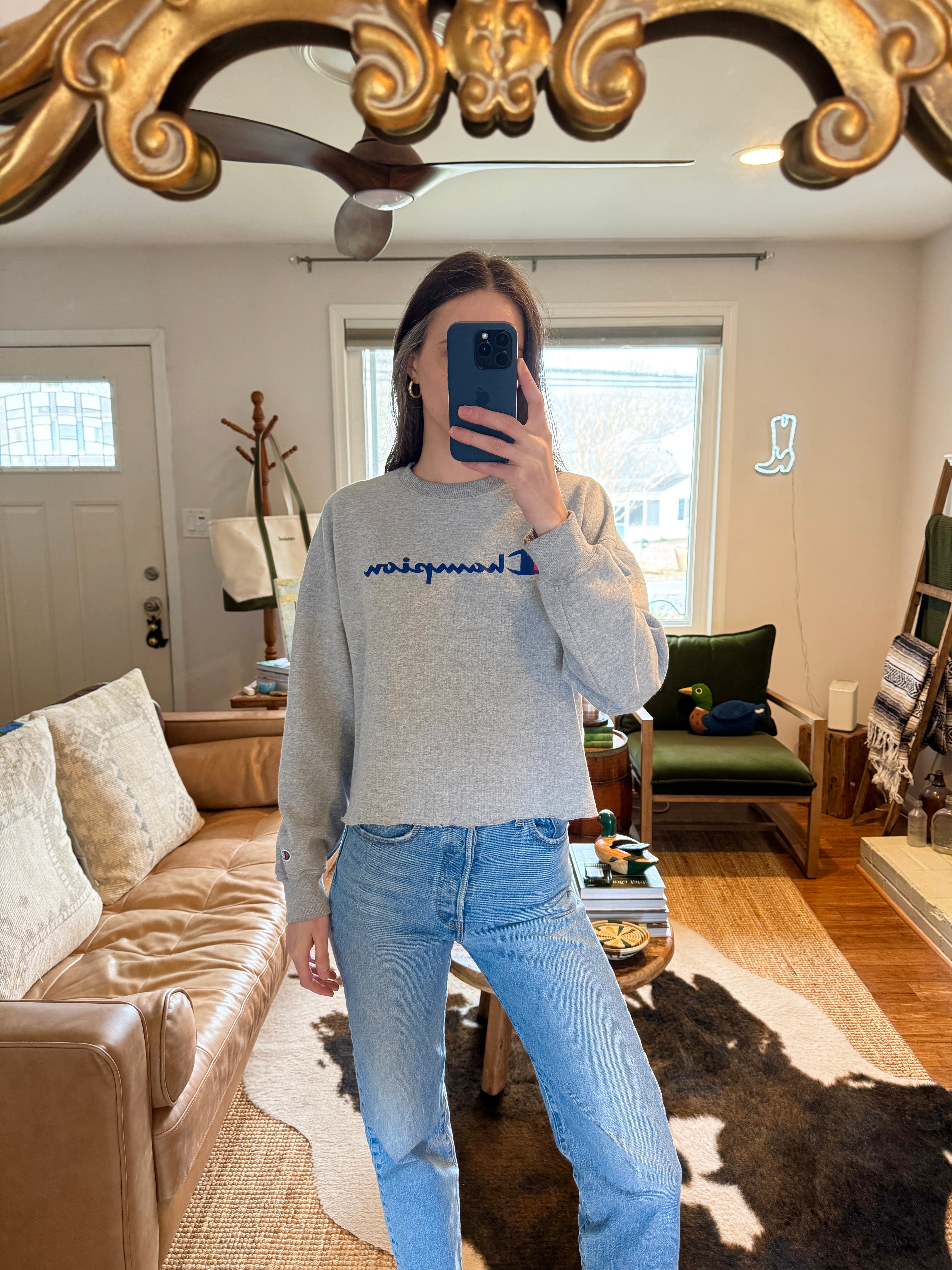 Cropped Champion Sweatshirt