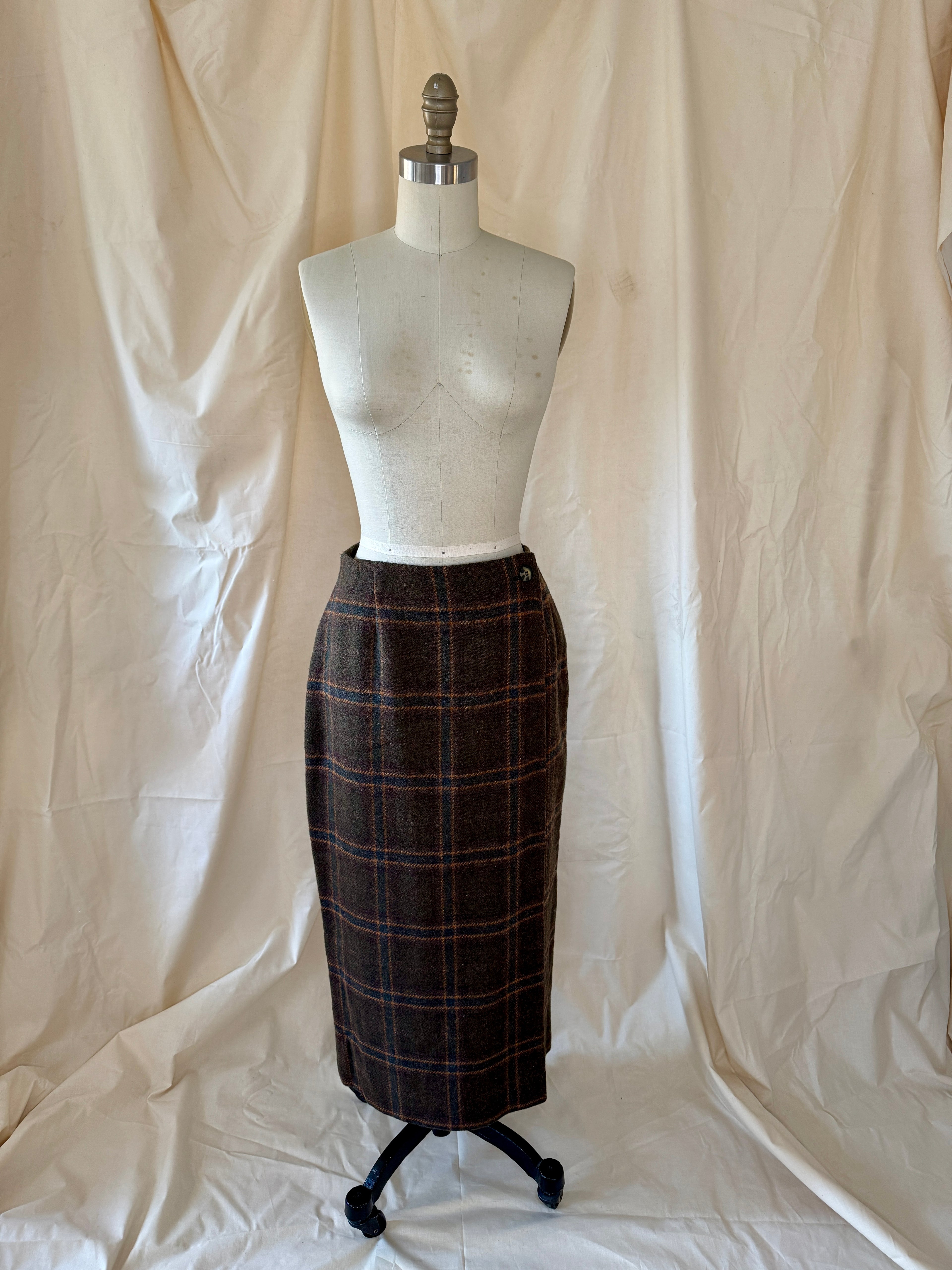 G.H. Bass & Co Plaid Wool Midi Skirt