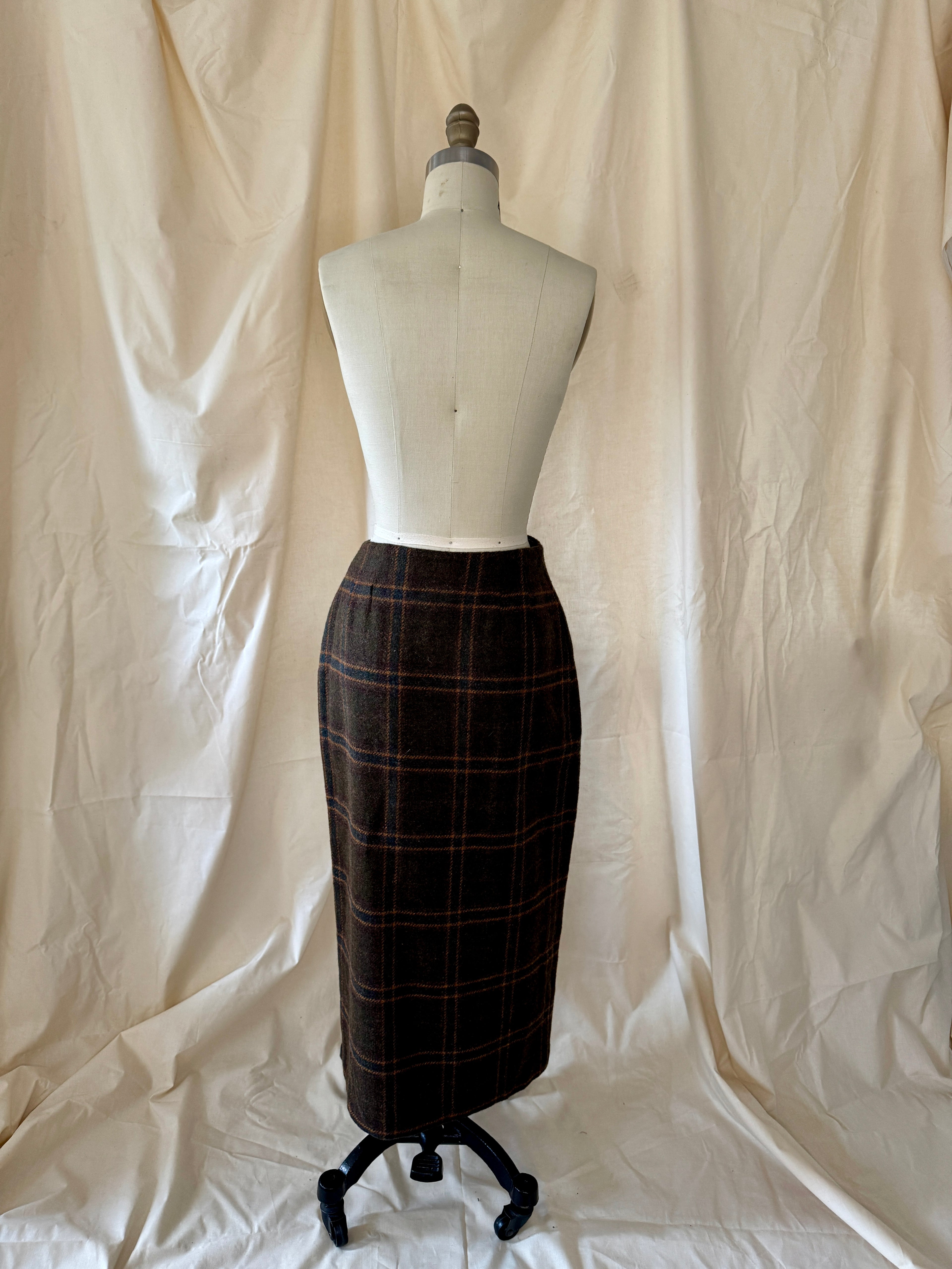 G.H. Bass & Co Plaid Wool Midi Skirt