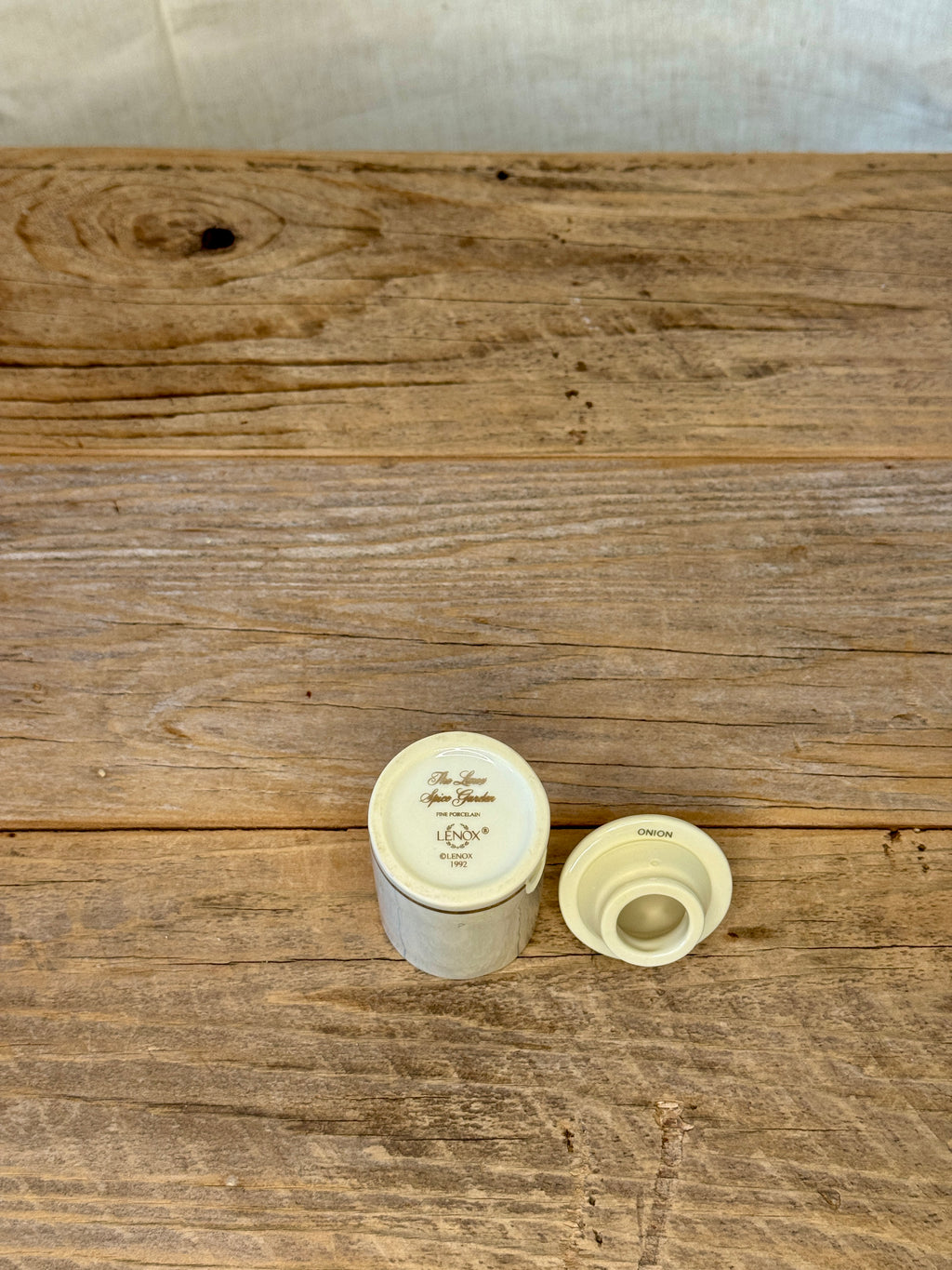 1992 Lenox Spice Garden - Onion