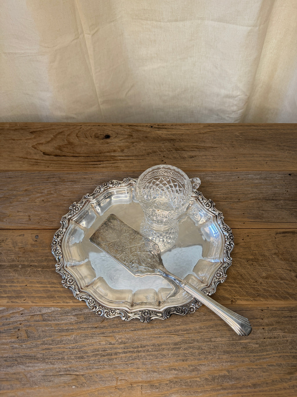 Countess Medium Oval Silver Plated Tray